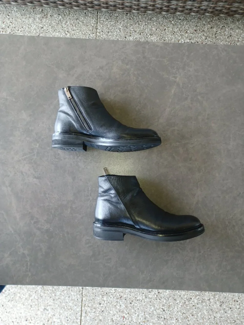 Thursday Boot Co Women's Zip-Up Boot Size 8 Black